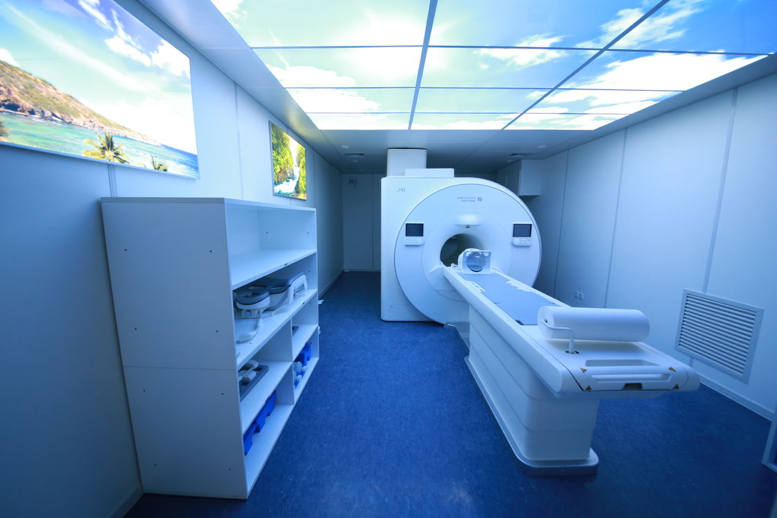 Sistema de protección de resonancia magnética Protección de placas perforadas de 1,2 x 0,6 m Sala de resonancia magnética en el hospital